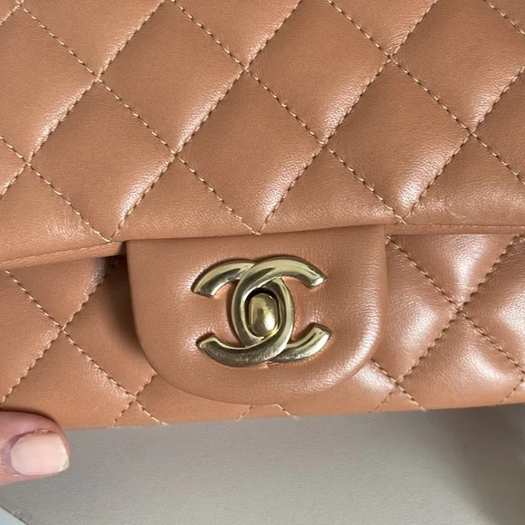 Chanel Mini Flap - Picture 4 of 5